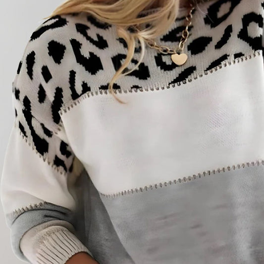 Bernadetta - Trendy and comfortable leopard sweater